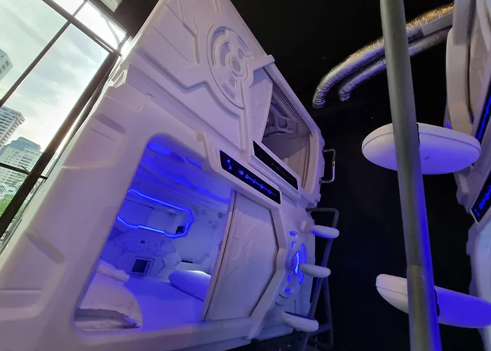 Met A Space Pod @phrom Phong Hostel Bangkok