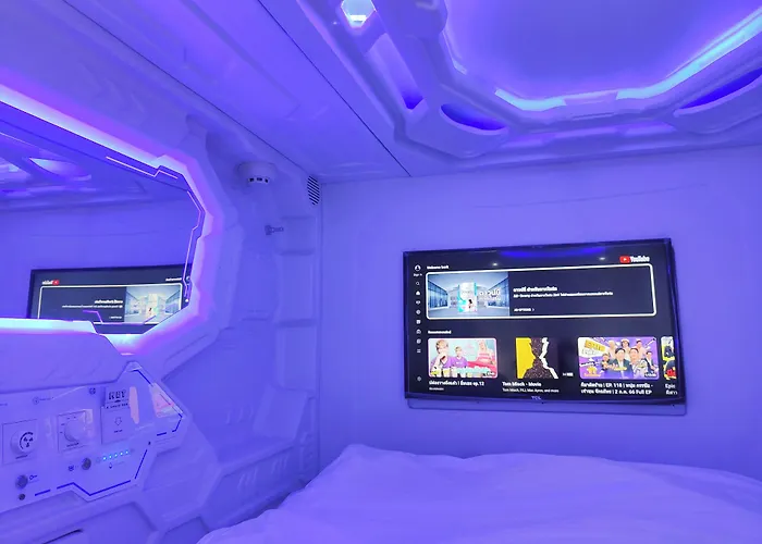 Met A Space Pod @phrom Phong Hostel Bangkok